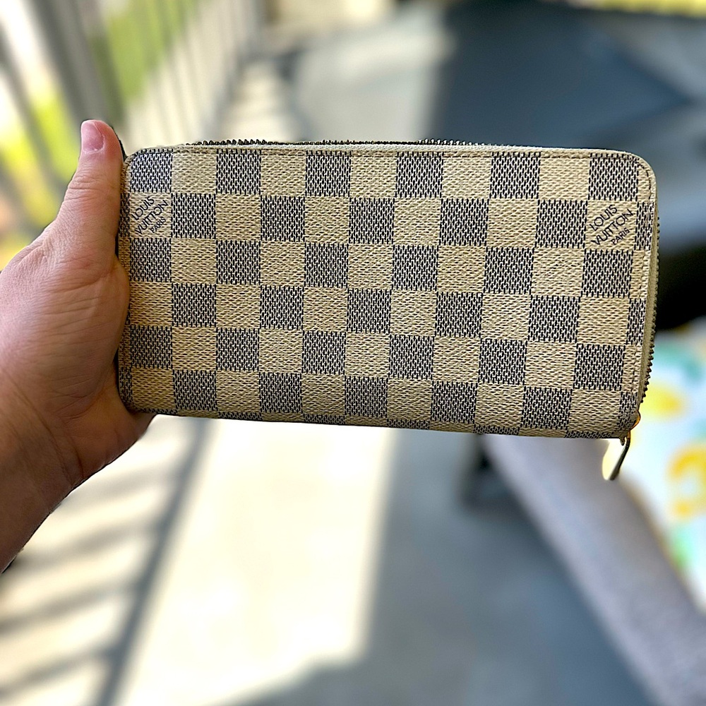 Blue Azul Damier zip Wallet